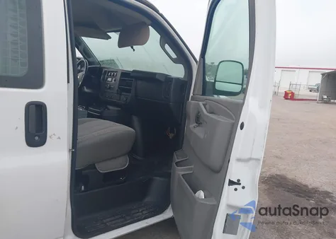 2017 Chevrolet Express 2500 Work Van из США, поврежденный, VIN 1GCWGAFF9H1342995